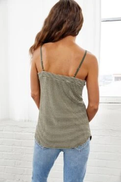 Barlow Scallop Knit Cami 16 Barlow Scallop Knit Cami -AGOLDE Shop 9914 Barlow Scallop Olive Natural 0030 web