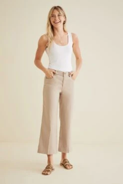 Annabelle Wide Leg Cropped Pant - Dover -AGOLDE Shop Annabelle Wide Leg Crop Dover 0297 web f5052ee4 ee9f 40f9 8549 95ef20bd6dd8