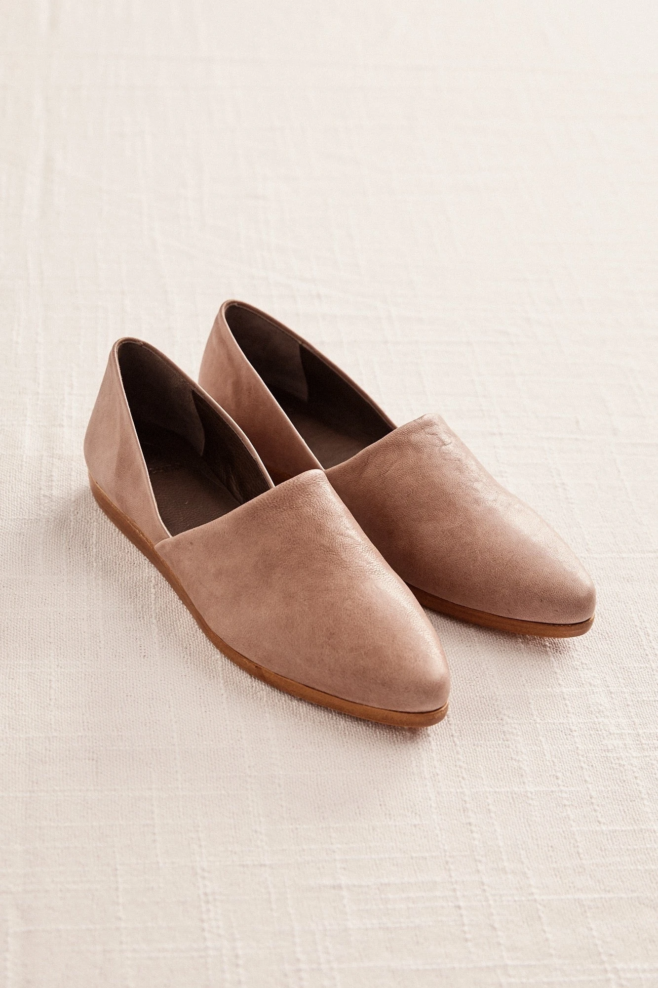 Padu Flats - Taupe 1 Padu Flats - Taupe