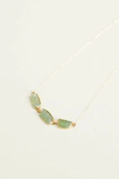 Leslie Francesca Exclusive 3 Stone Necklace -AGOLDE Shop LESLIE FRANCESCA Exclusive 3 Stone Necklace Green Kyanite 0238 web