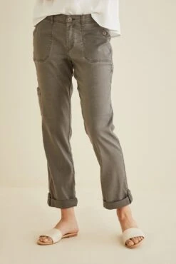 Dayla Cargo Pants 32 Dayla Cargo Pants -AGOLDE Shop Level 99 Dayla Cargo Shade 3186 web