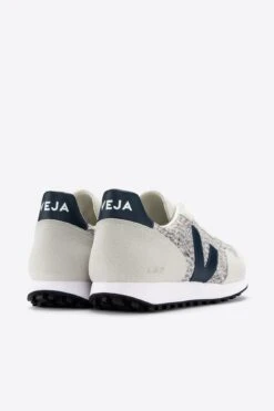 Veja SDU Hexa B-Mesh Sneaker - Snow Nautico -AGOLDE Shop VEJA SDU Snow Nautico back