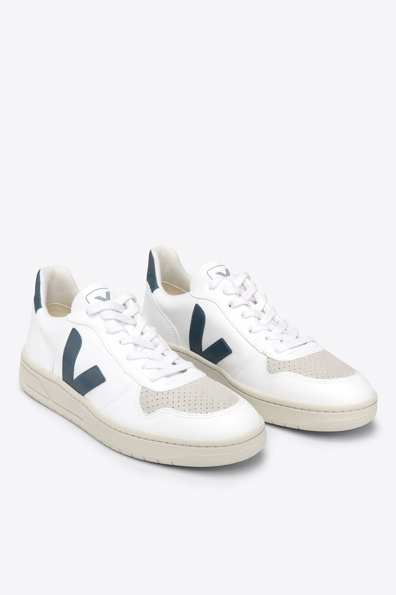 Veja V10 CWL Sneaker - White California 2 Veja V10 CWL Sneaker - White California - Image 2