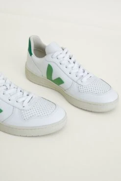 Veja V10 Sneakers -AGOLDE Shop Veja Exclusive V 10 Extra White Emeraude 0007 web