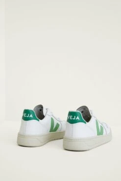 Veja V10 Sneakers -AGOLDE Shop Veja Exclusive V 10 Extra White Emeraude 0016 web