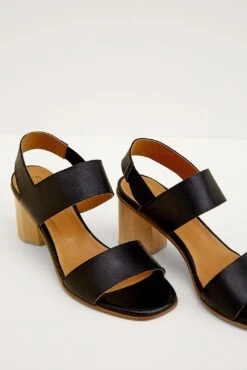 Coclico Bird Sandal - Black -AGOLDE Shop coclico bird black 0001 0014 3d82ac04 d769 4d2d 8754 b98d09259bef