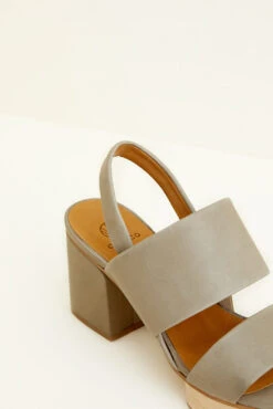 Coclico Ruby Dew Sandals -AGOLDE Shop coclico ruby dew sandal frid celeri 0027